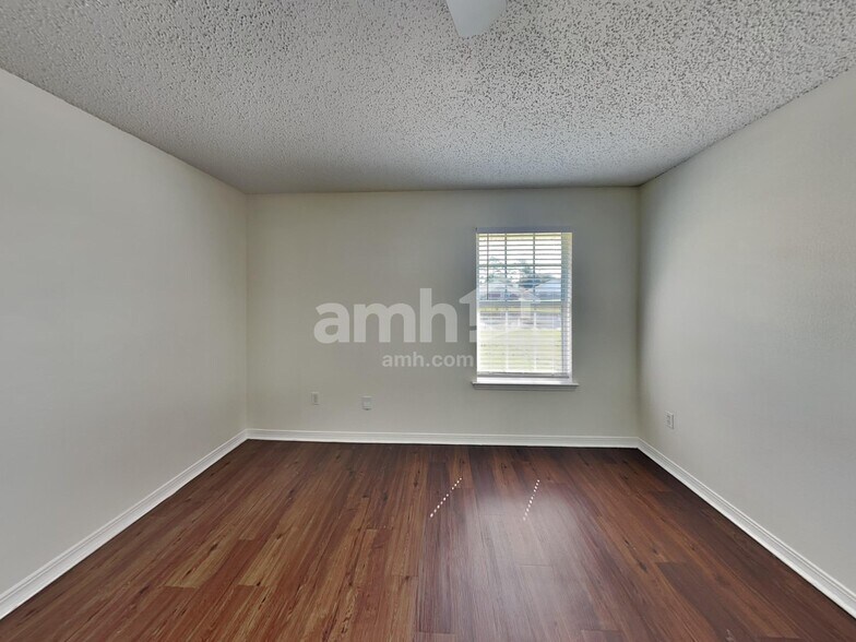 Building Photo - 7319 Bunker Ct