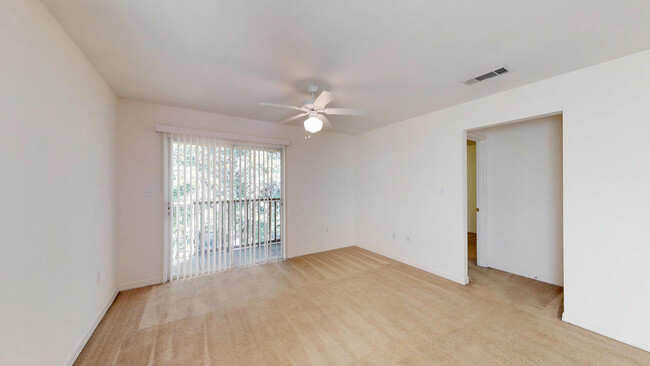 Building Photo - 1858 Norwood Ct