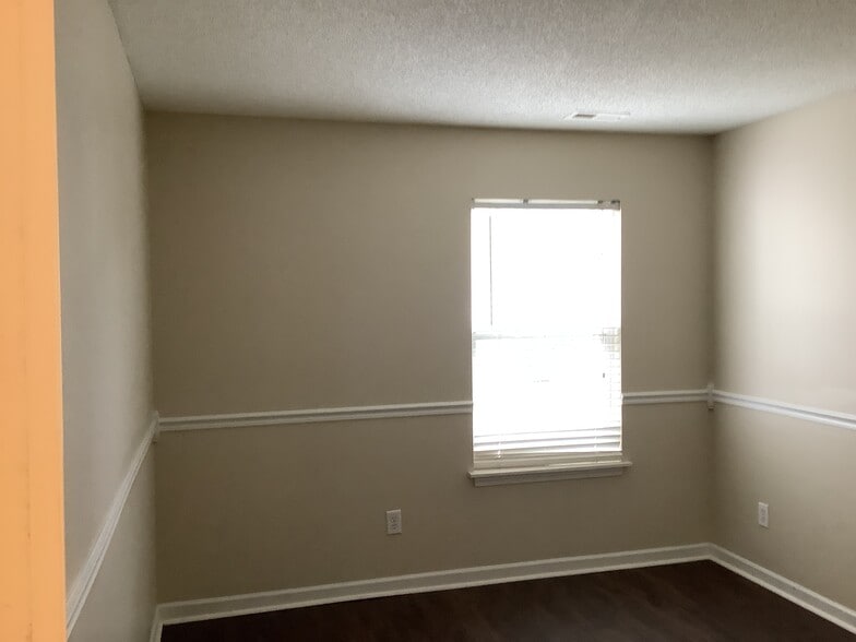 Building Photo - 13317 Michael Lynn Rd