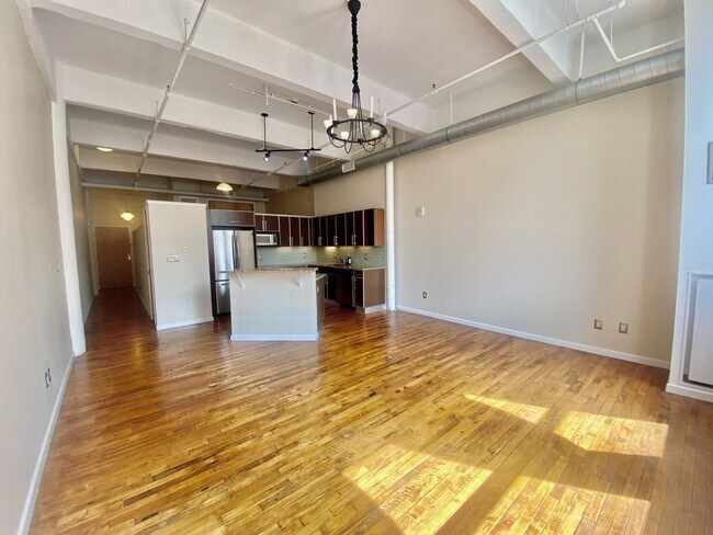 Building Photo - 1230 Arch St