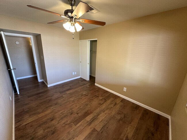 Building Photo - 18202 N 33rd Ave