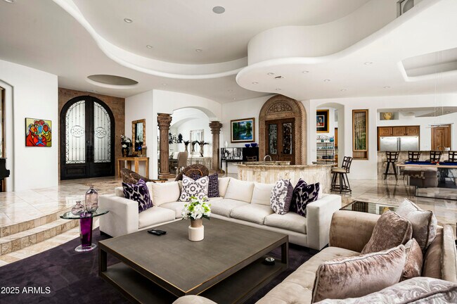 Building Photo - 6649 E Berneil Dr