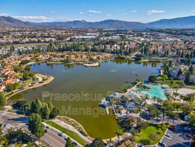 Building Photo - 2039 Waterbury Dr