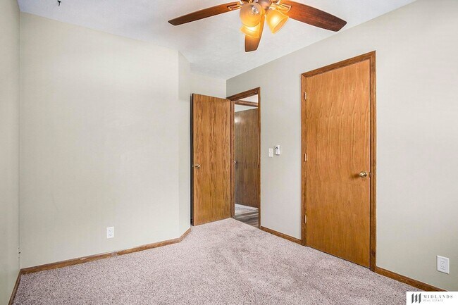 Building Photo - 124 Cedar Cir