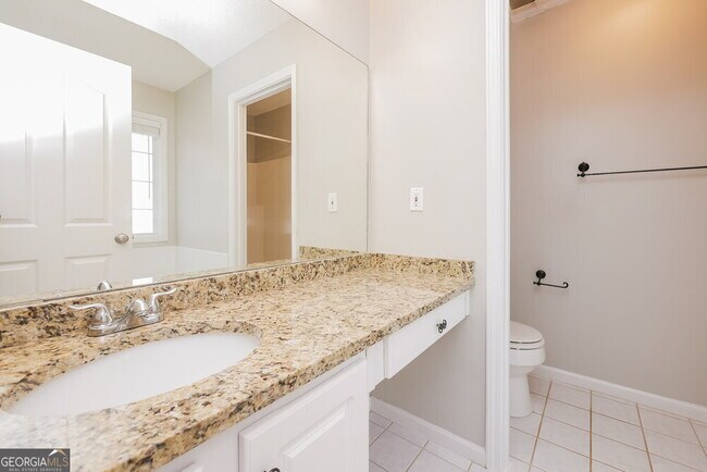 Building Photo - 23 Woodmere