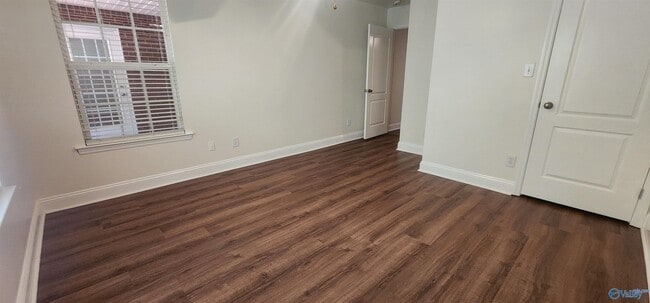 Building Photo - 157 Alderwood Dr
