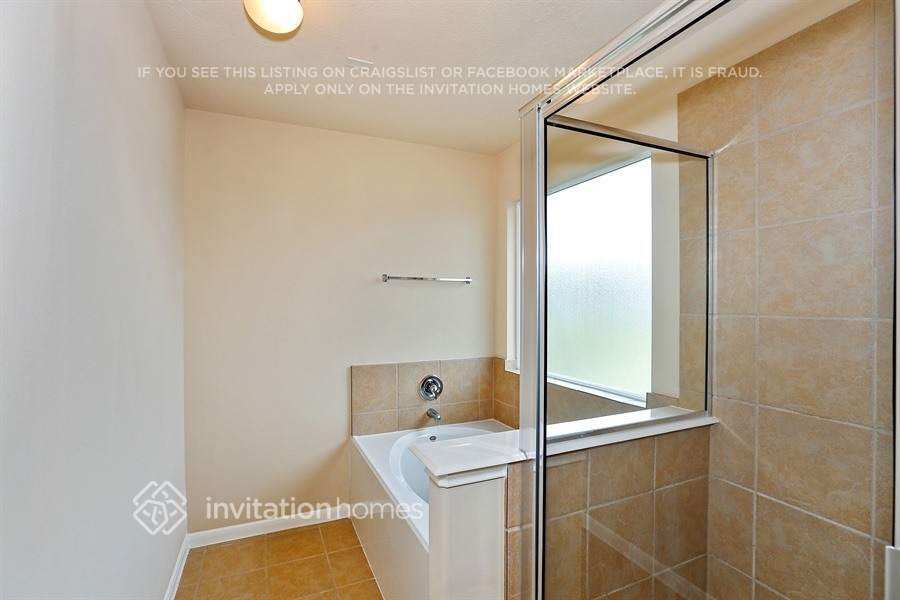 Building Photo - 15602 Forest Creek Farms Dr