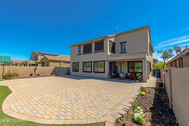 Building Photo - 8479 N Gaetano Loop