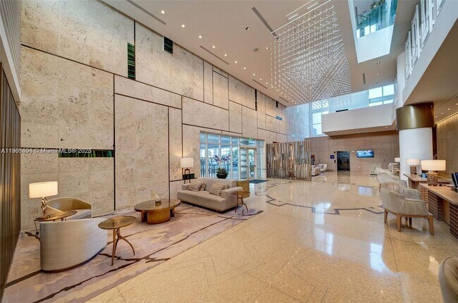 Building Photo - 6801 Collins Ave