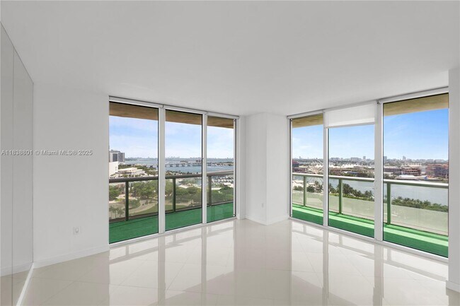 Building Photo - 50 Biscayne Blvd