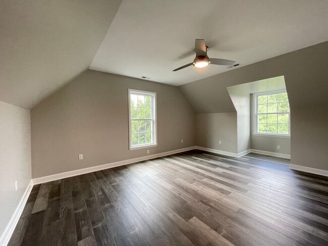 Building Photo - Recently Renovated Rancher Waiting for You!