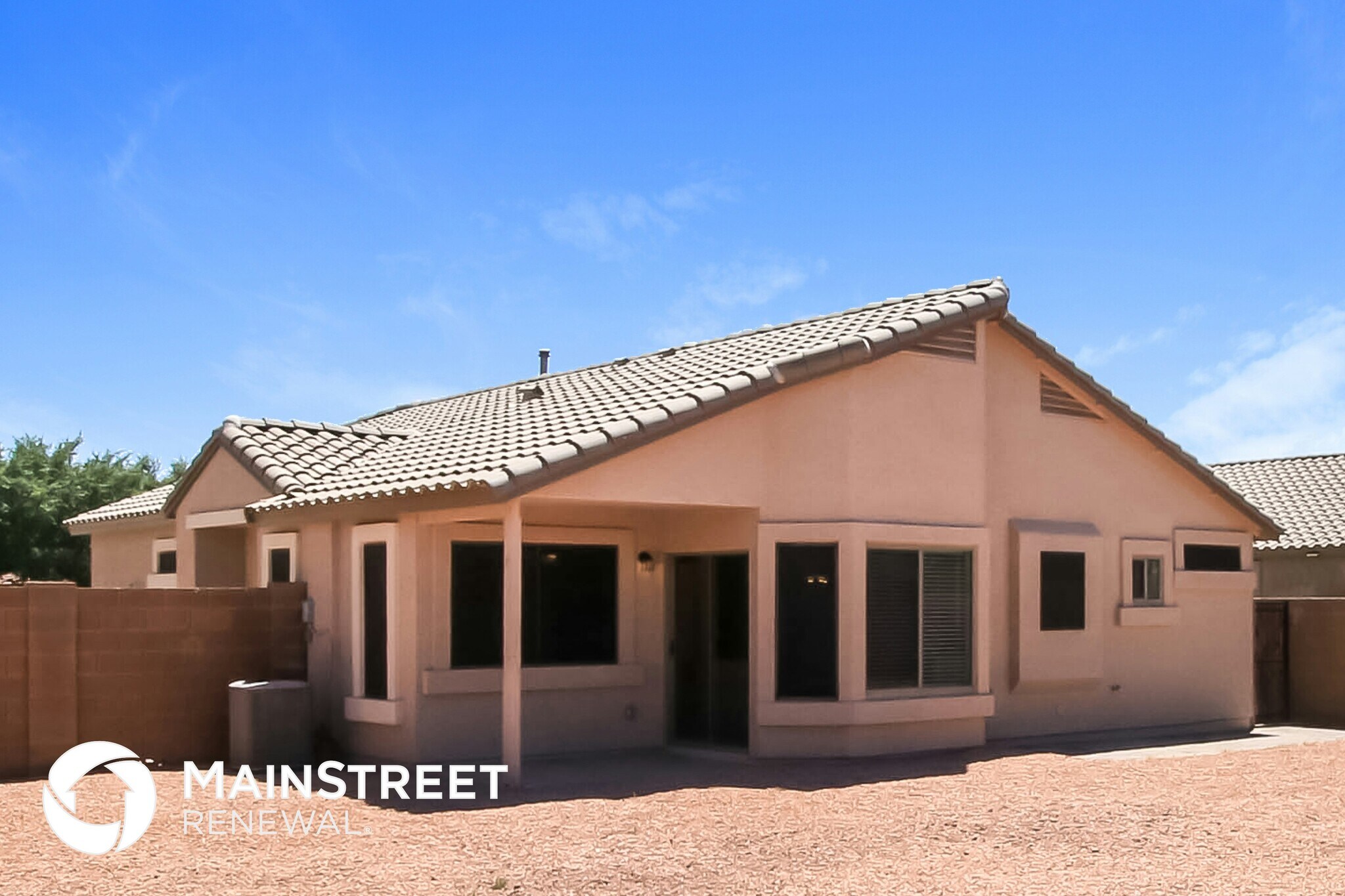 Building Photo - 1320 E Julie Ave