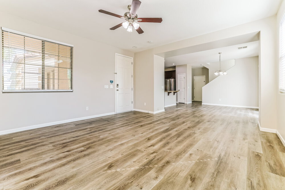 Building Photo - 3809 E Santa Fe Ln