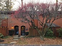 Building Photo - 1005 Worthington Dr