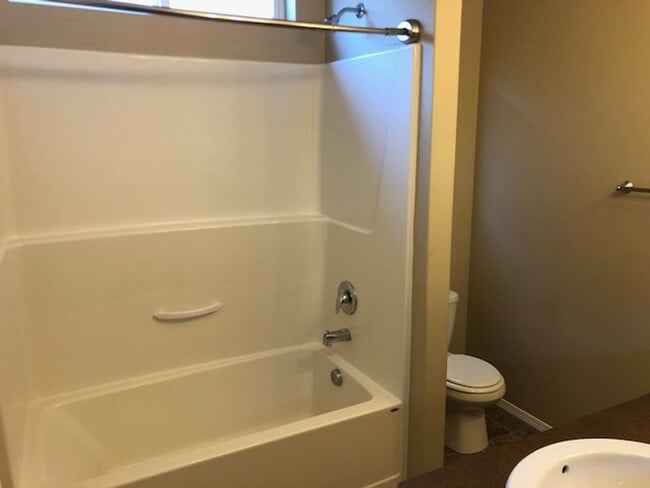 Building Photo - Charming Home in the Heart of Bozeman