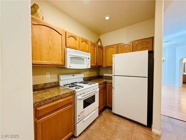 Building Photo - 8716 Red Brook Dr