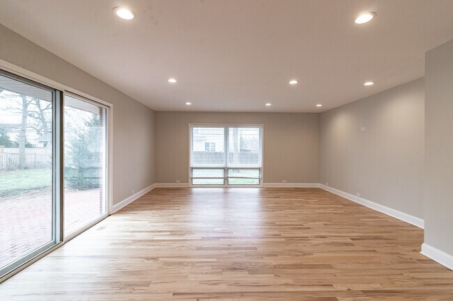 Building Photo - 1240 Warrington Rd