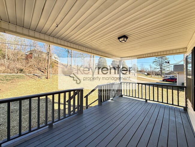 Building Photo - 3806 Kellys Ferry Rd