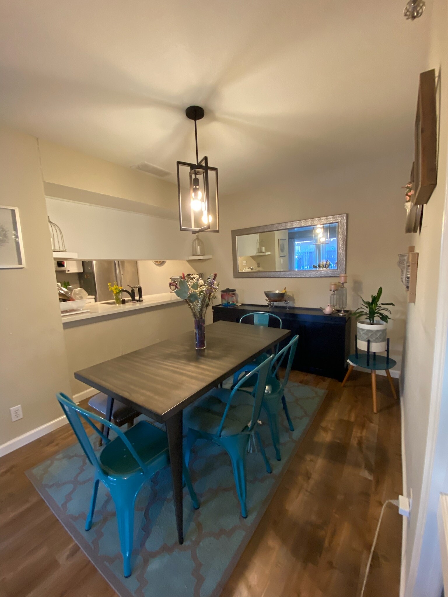 Building Photo - 5484 Roundtree Dr