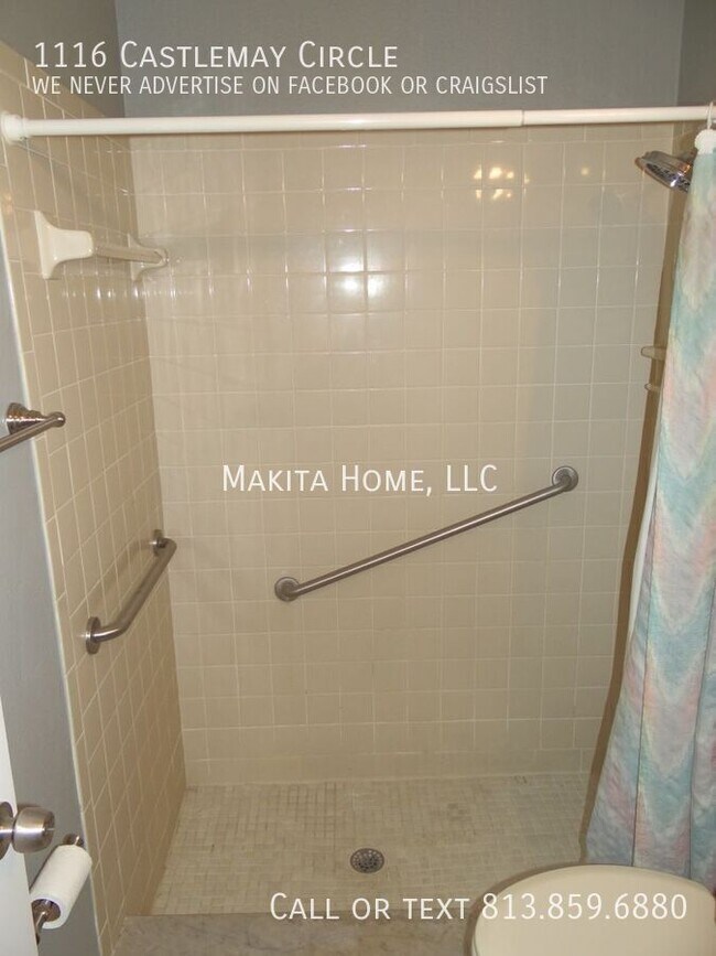 Building Photo - 1116 Castlemay Cir