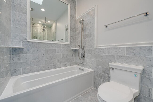 Building Photo - 1919 N Drake Ave