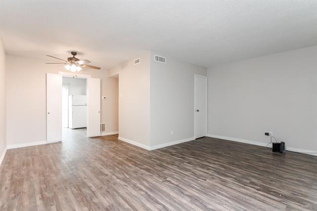 Building Photo - 9808 Valley Meadow Pl
