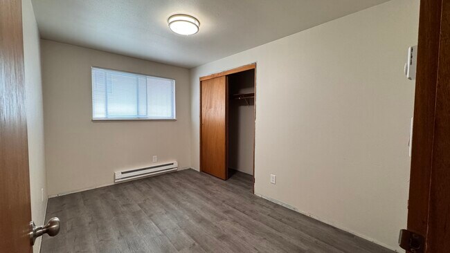 Building Photo - 2105 Colby Ave