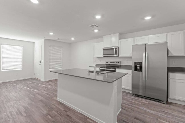 Building Photo - 4919 Olive Mesa Ave