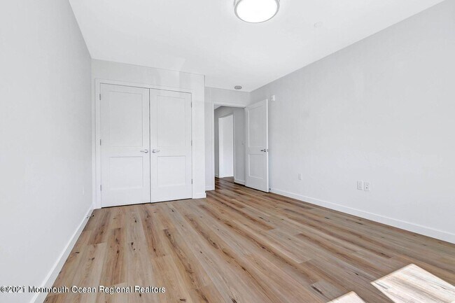 Building Photo - 131 Brighton Ave