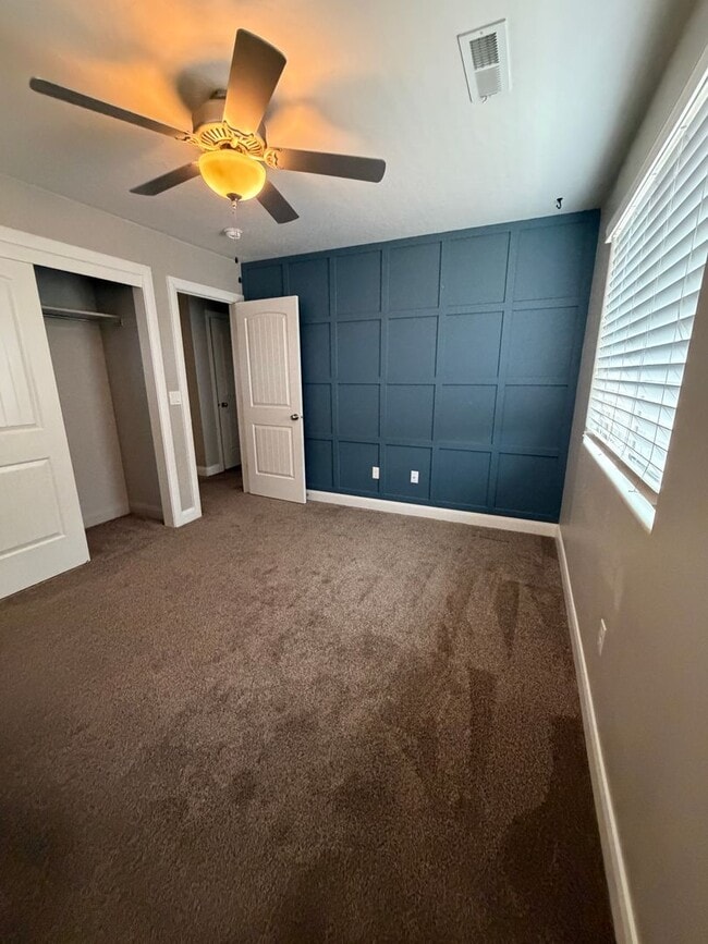 Building Photo - Luxury Townhome in Santa ClaraStunning 3 BR, 2.5 BA Townhome with Spectacular Views!
