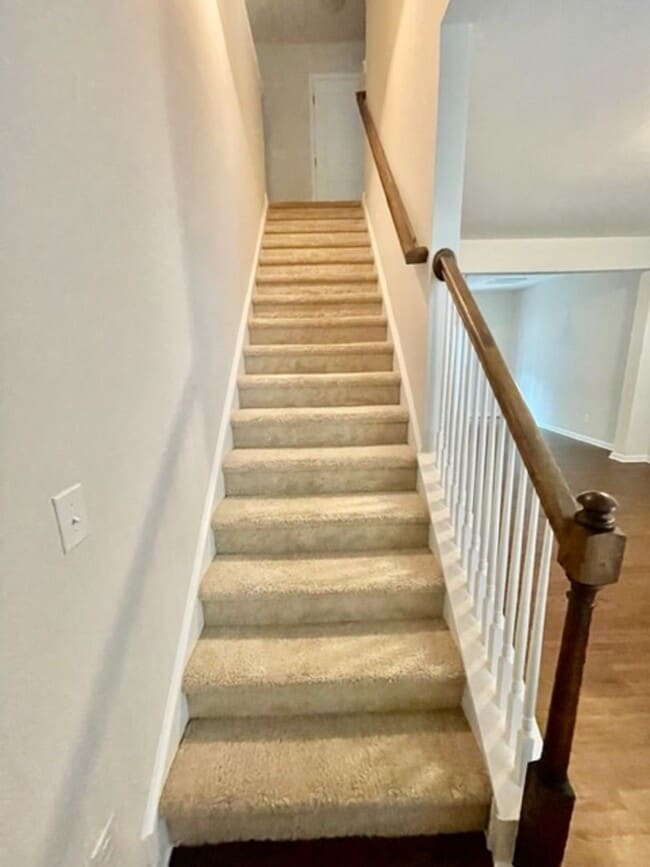 Building Photo - Luxurious 2 story 3 bedroom 2.5 bath Townhome | Located Off Airport Rd in Salisbury