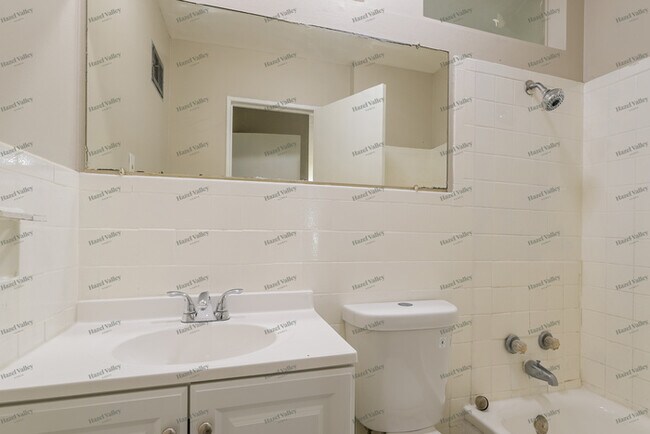Building Photo - 10623 Hallwood Dr