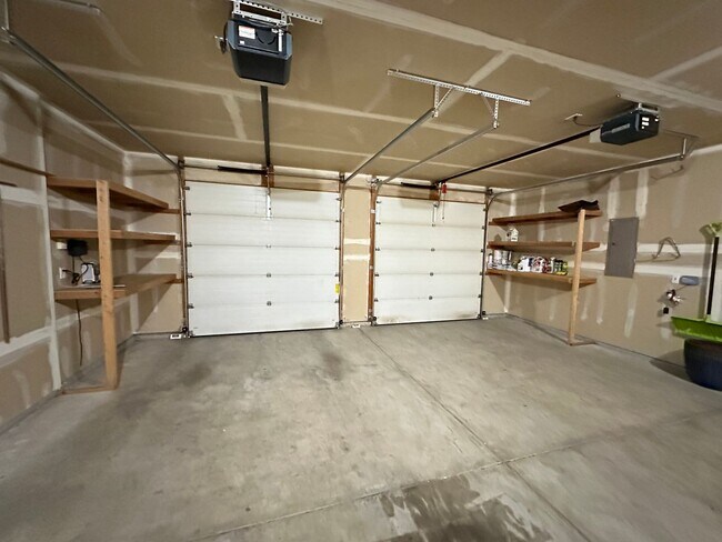 Building Photo - Coeur D'Alene Home