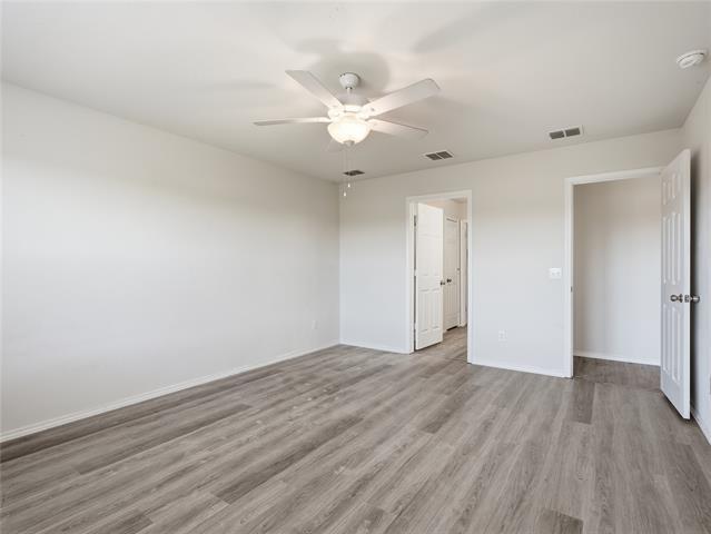 Building Photo - 933 Dressage Dr
