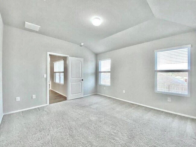 Building Photo - 5905 Ronee Leah Dr
