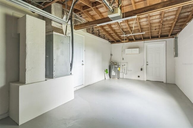 Building Photo - 5390 S Manatee Terrace