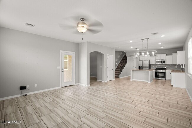Building Photo - 14760 Sam Garcia Ave