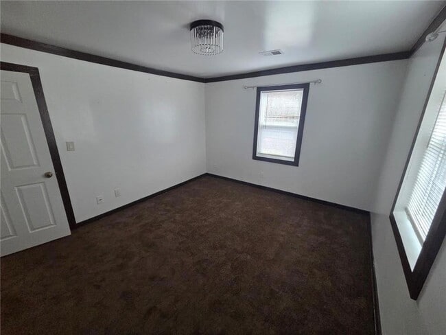 Building Photo - 6023 Williams Rd