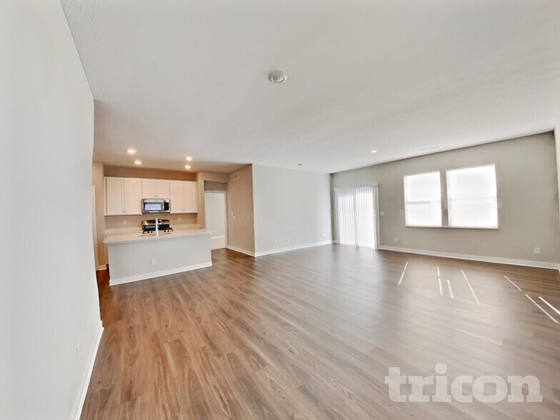 Building Photo - 224 Bluestem Ln