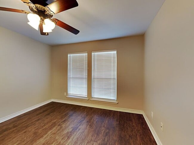 Building Photo - No Application Fees* $250.00 off 1st month...