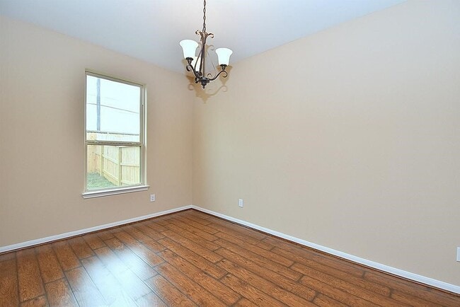 Building Photo - 17041 Wilthorne Gardens Ct