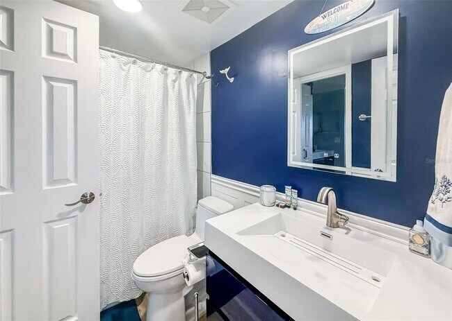 Building Photo - 845 Benjamin Franklin Dr