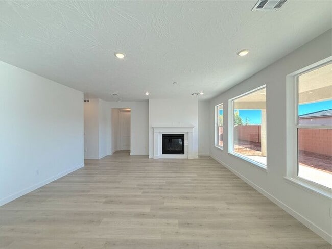 Building Photo - Brand New home 3 bd, 2.5 bt with 3 car garage