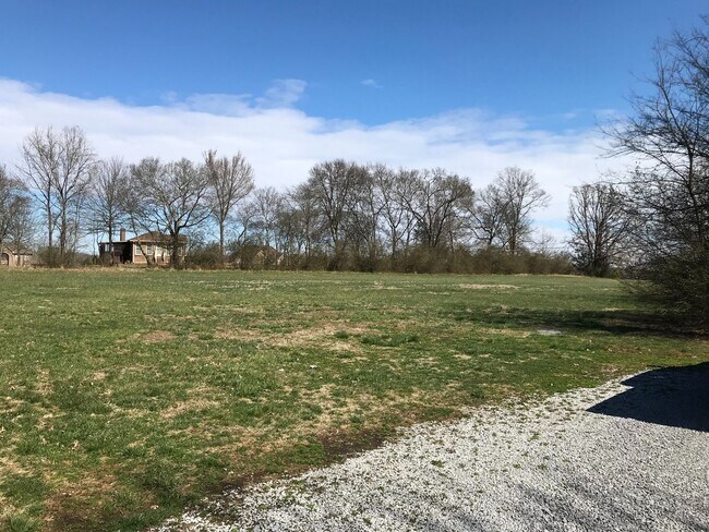 Building Photo - 2525 Leeville Pike