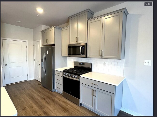 Building Photo - 42 Four Leaf Dr