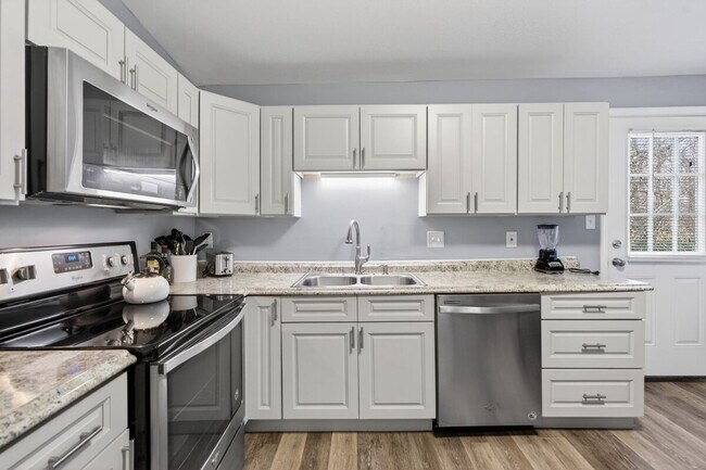 Building Photo - 7792 Alicia Ct