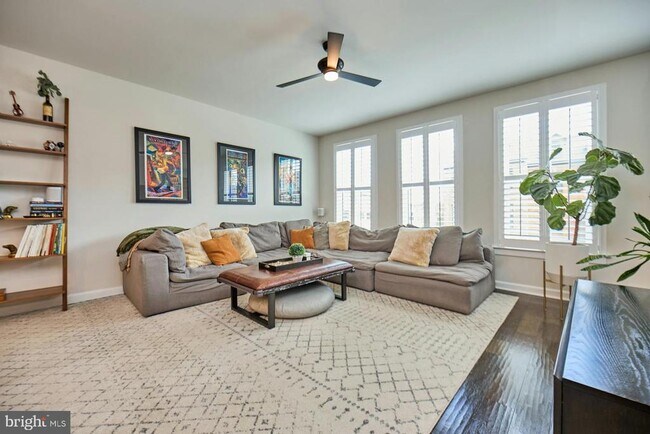 Building Photo - 3060 Wild Blue Indigo Ct