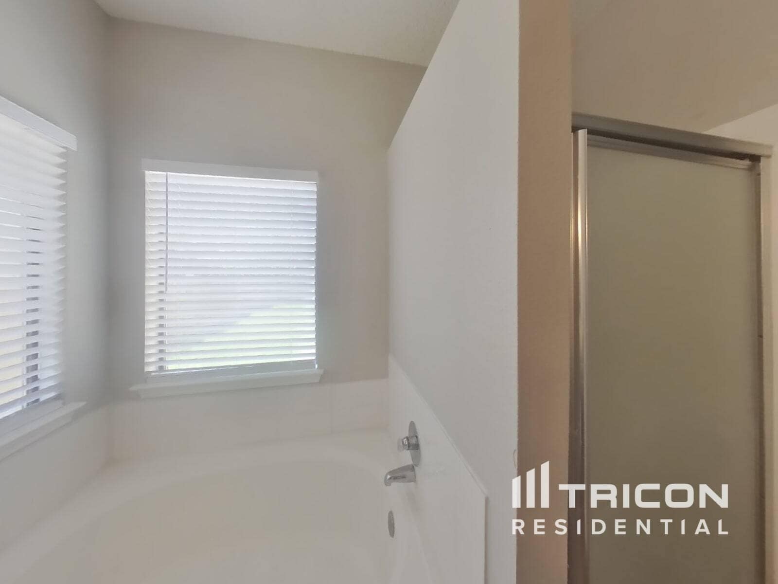 Building Photo - 8035 Dove Trail Dr