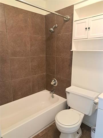 Building Photo - 8109 Foxfire Ln