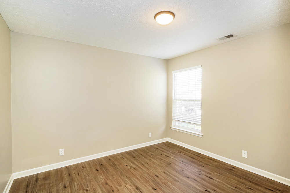 Building Photo - 6713 Ascot Dr